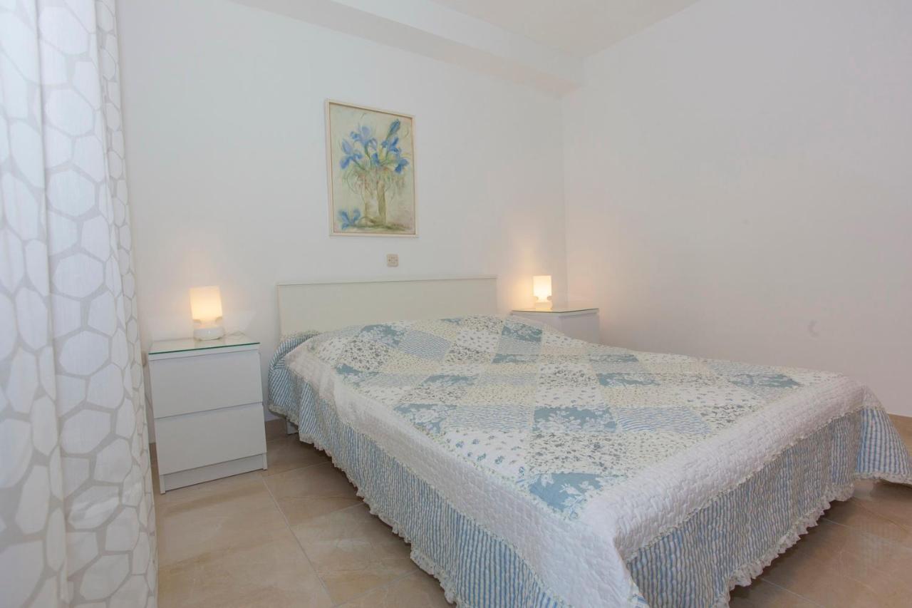 Apartments Lara Podgora Exterior photo
